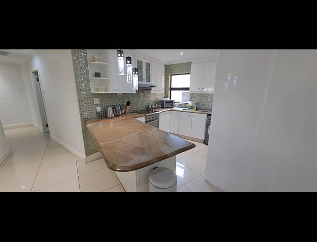 4 BEDROOM PENTHOUSE FOR SALE IN NEW TOWN CENTRE